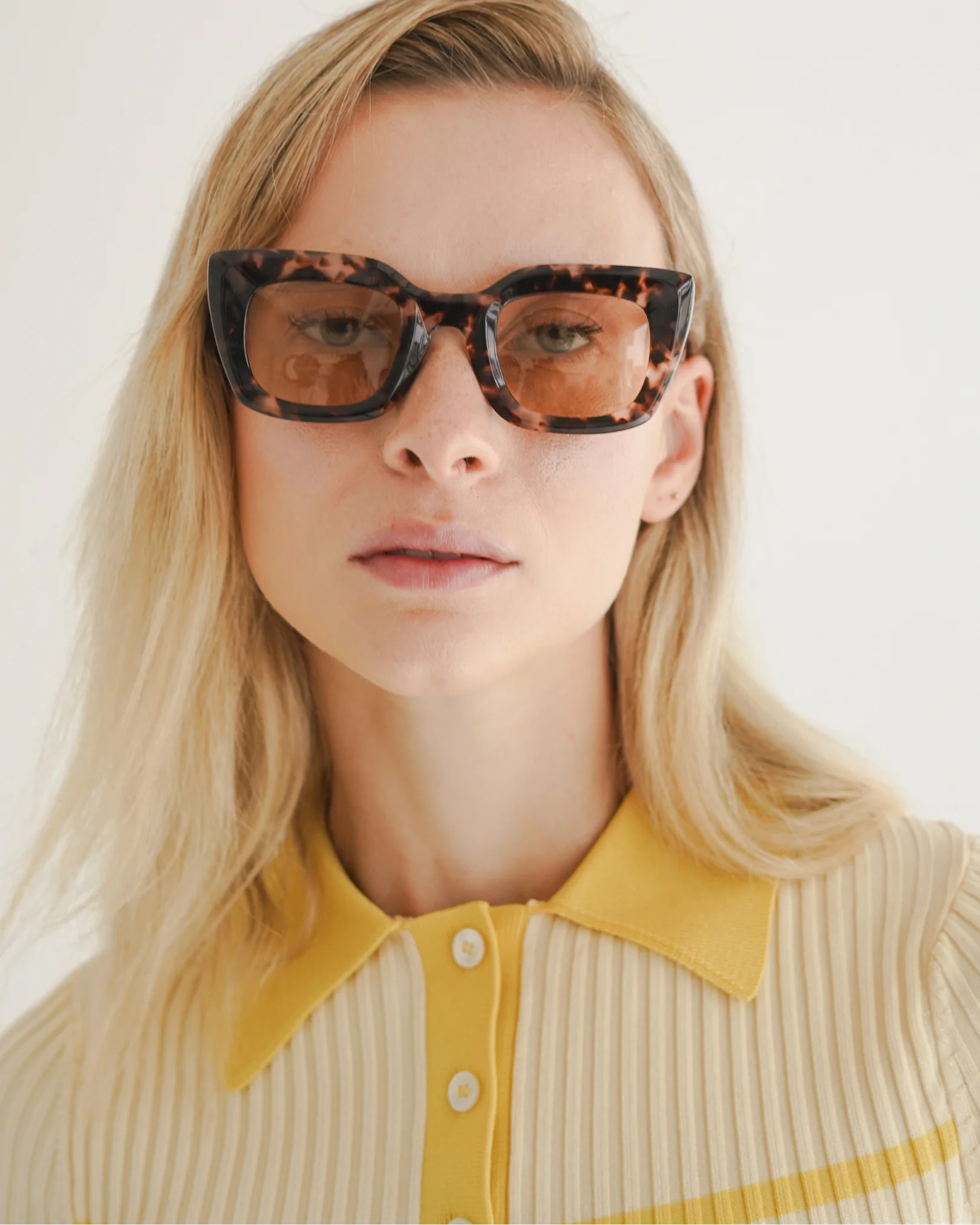 CLAIRE - ROSE TORTOISE / BLUSH - Image 2