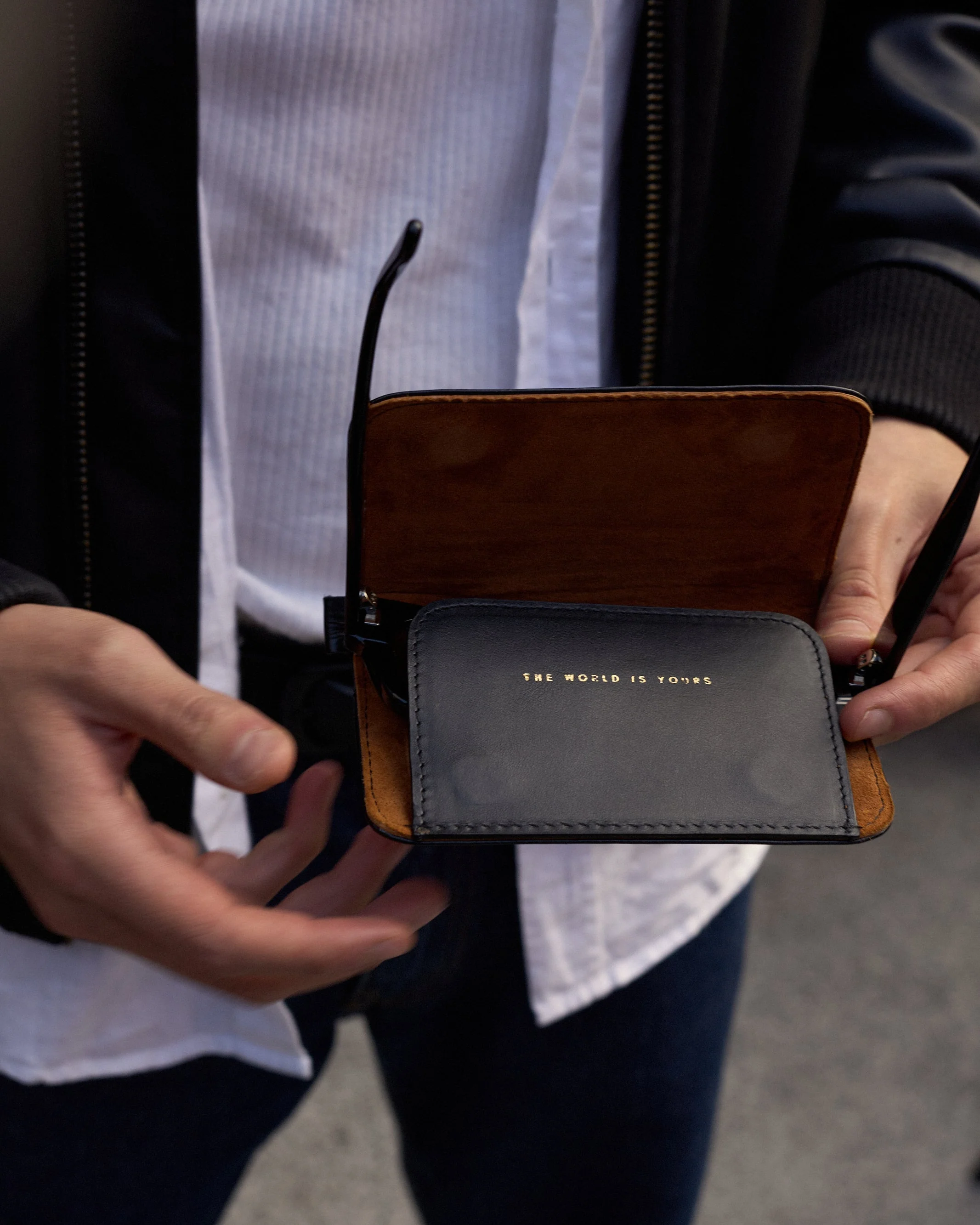 CLIP & GO CASE - BLACK - Image 4