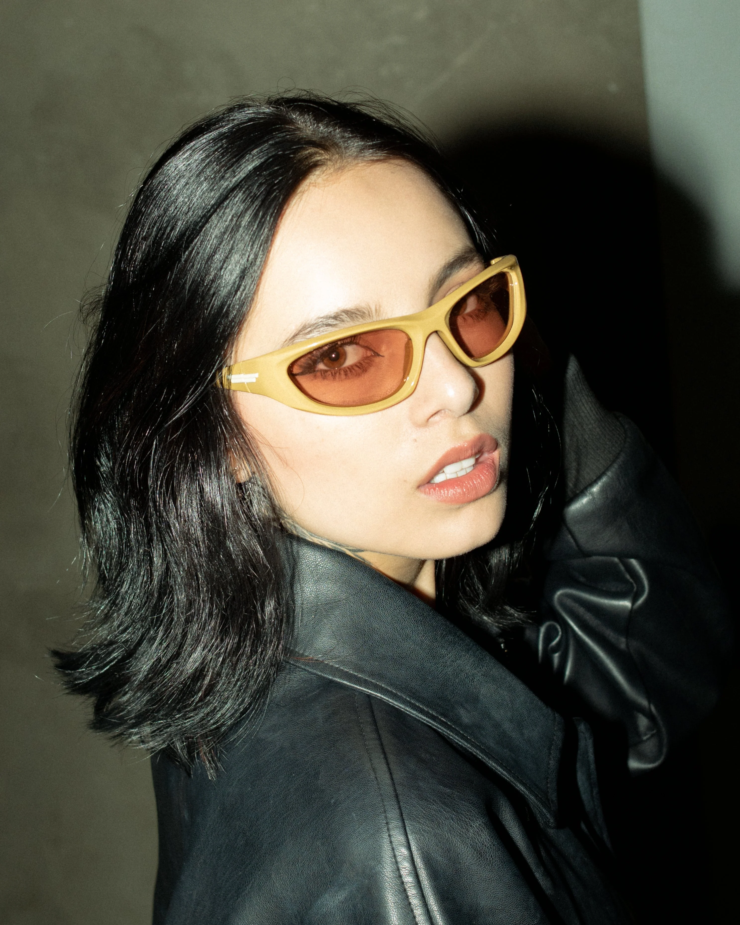NOVA SUNGLASSES - OCRE / CHAMPAGNE - Image 9