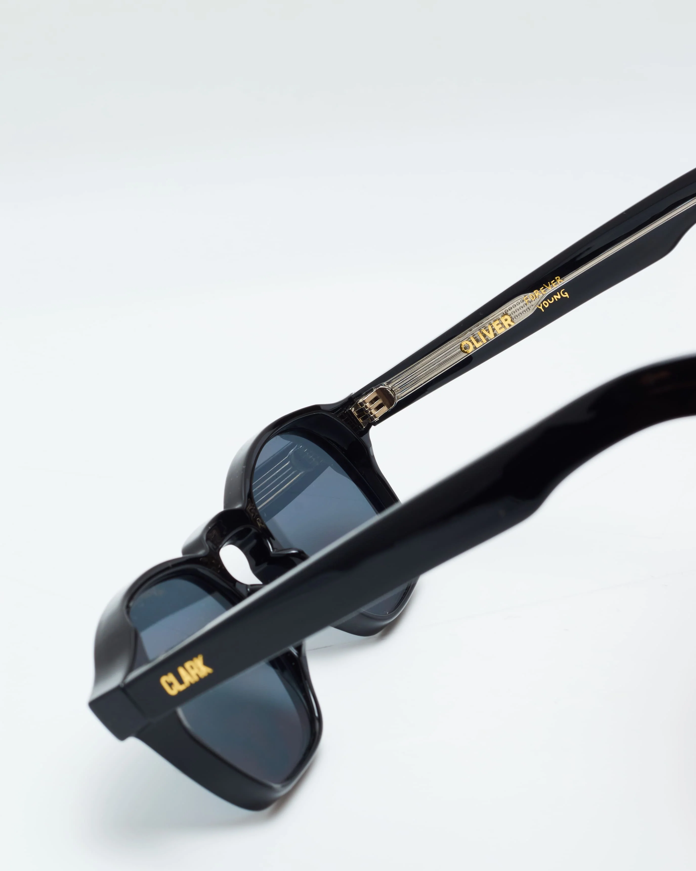 OLIVER - BLACK / SMOKE - Image 5