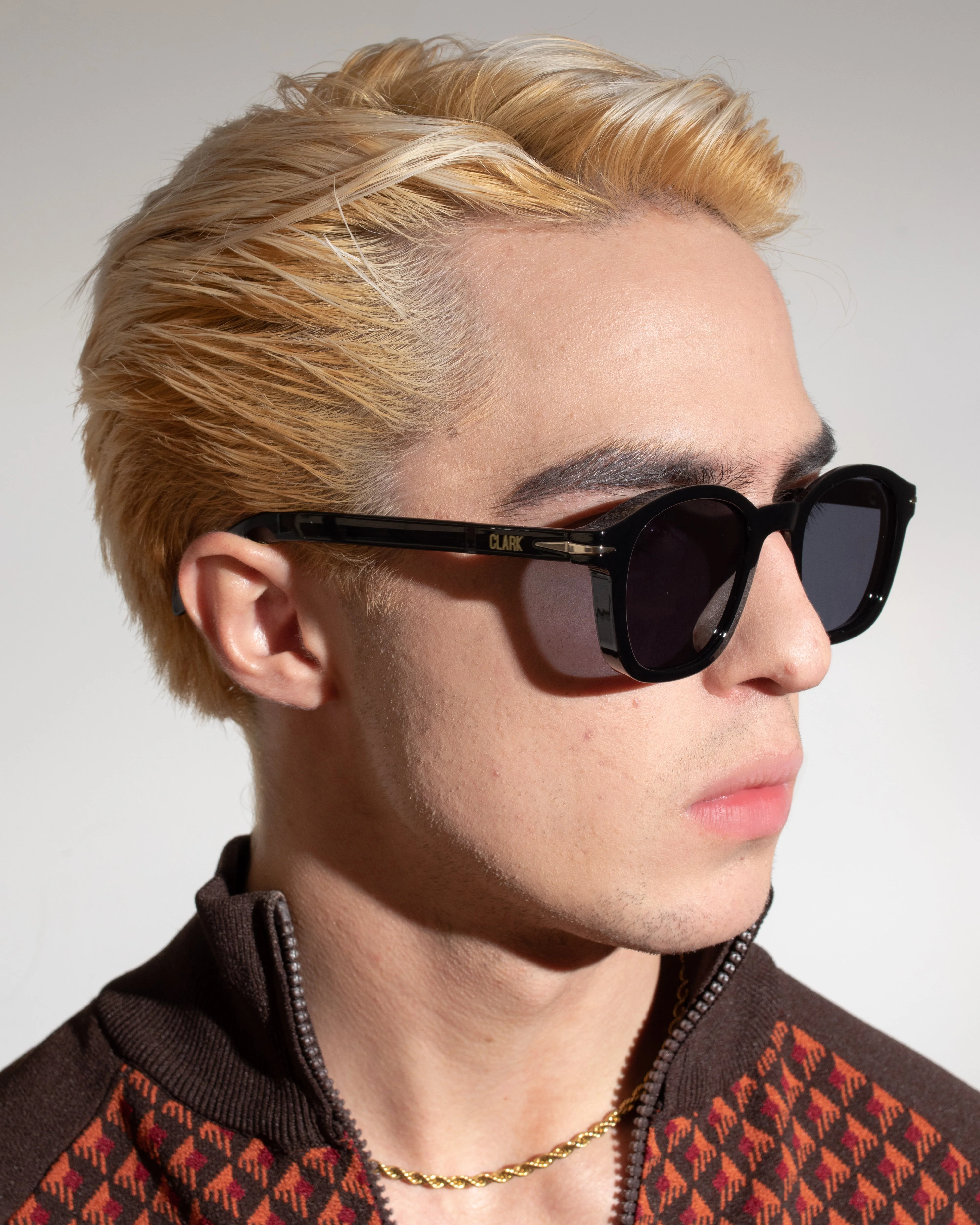 STANDIFORD SUNGLASSES- BLACK - Image 5
