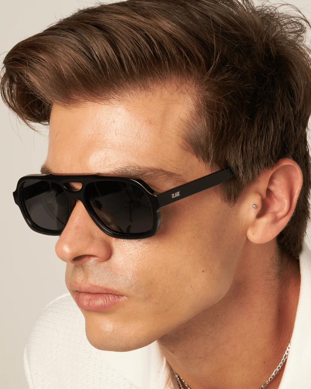 WOLF SUNGLASSES - BLACK - Image 5